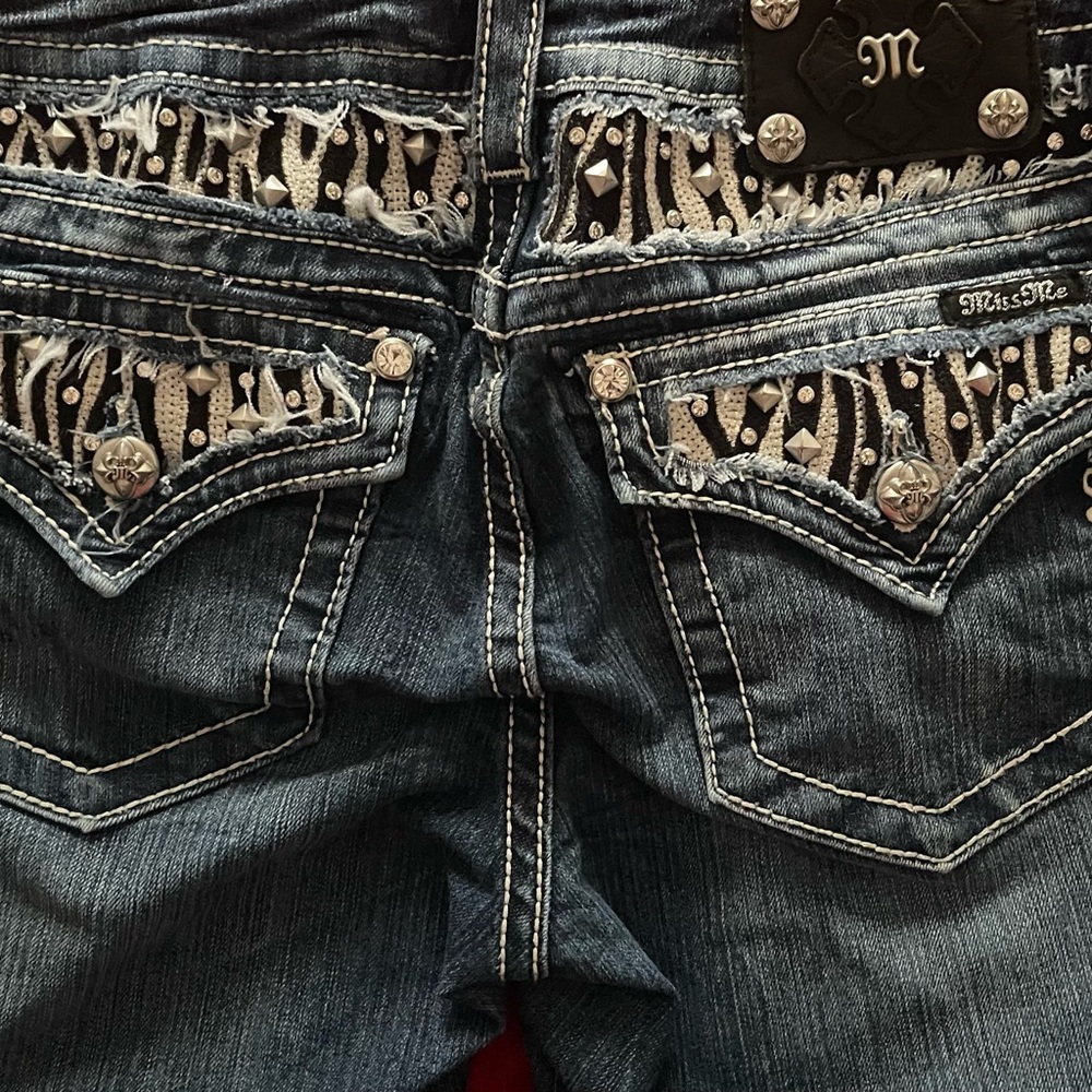 *** MISS ME JEANS SIZE 31 STRAIGHT LEG
